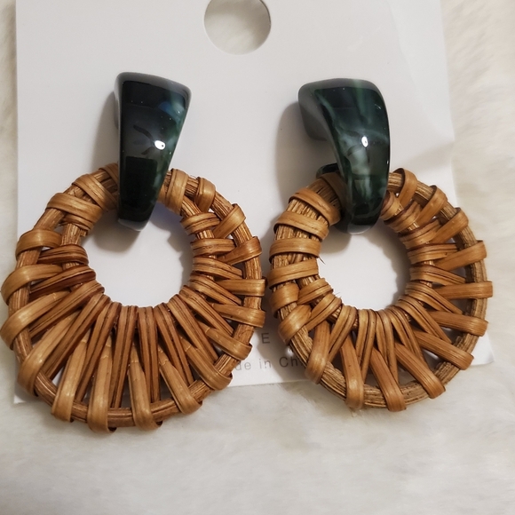 Jewelry - New Woven Rattan and Green Acrylic Earrings